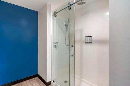 Cambria Hotel Orlando Universal Blvd - image 27