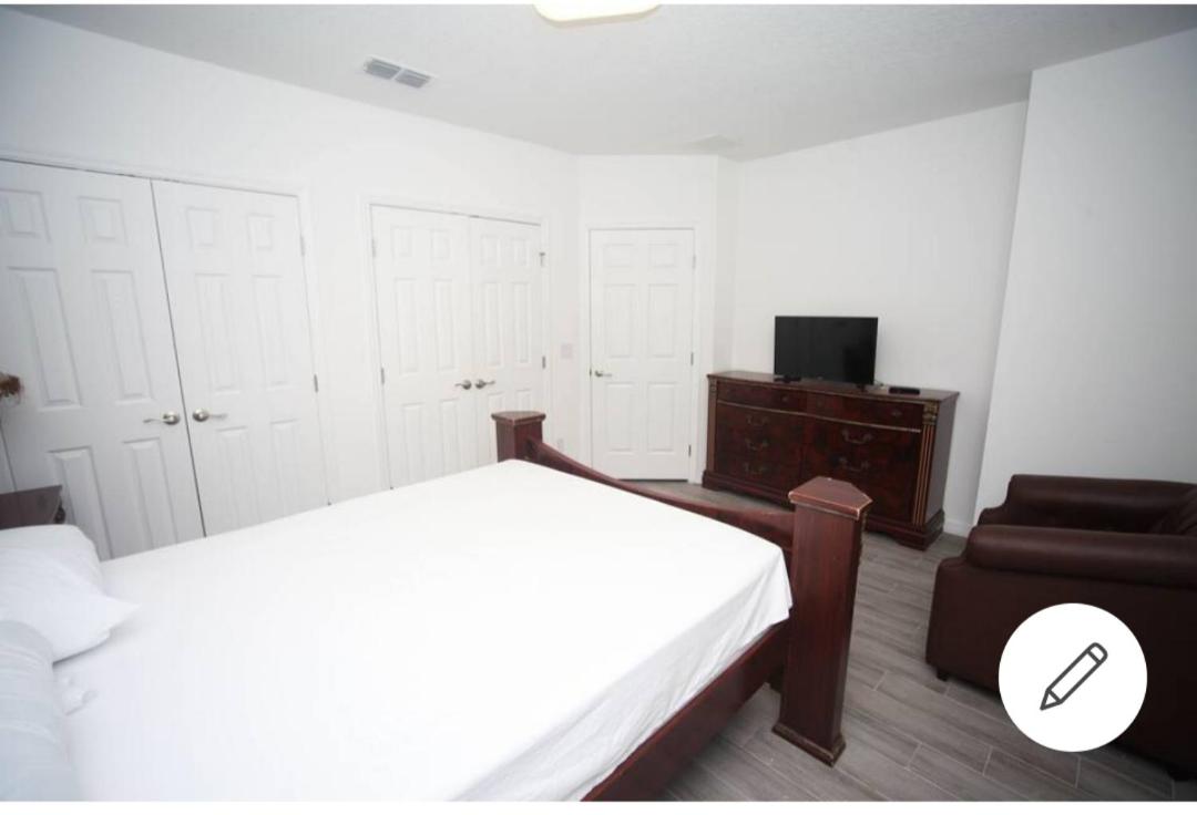 room in residential home - image 2