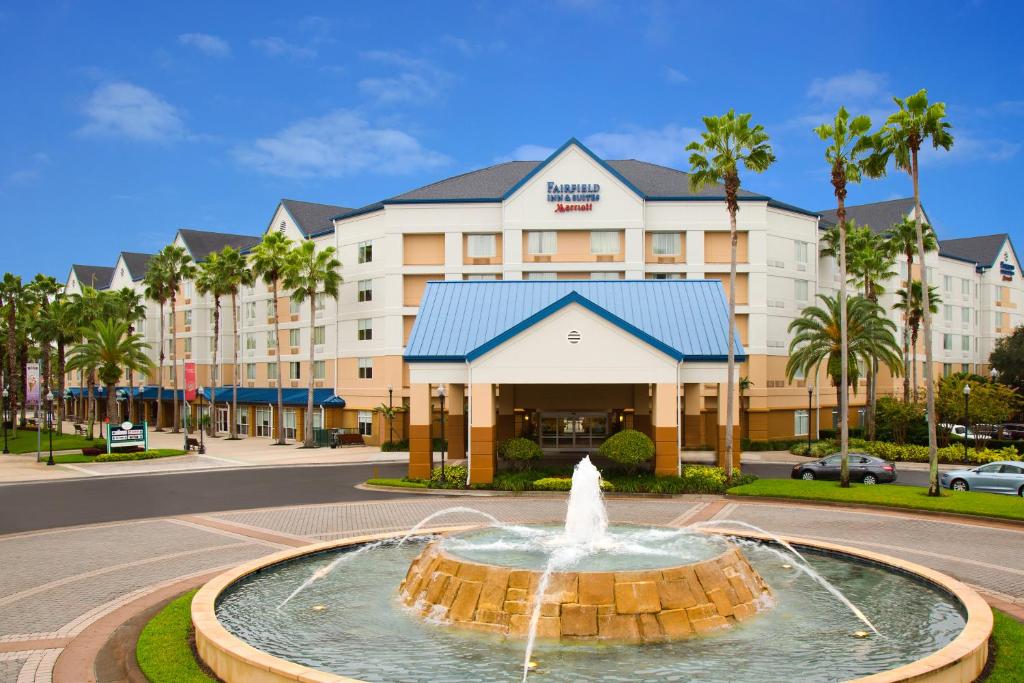 Fairfield Inn & Suites by Marriott Orlando Lake Buena Vista in the Marriott Village - main image