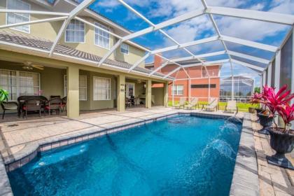Sunny Large Pool in Floridian Retreat - image 4