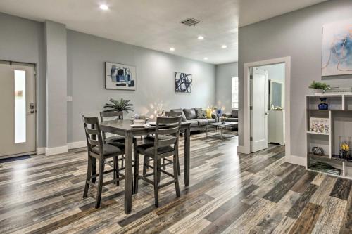 Luxe Modern Houston Apt - 1 Mile to The Galleria! - image 5
