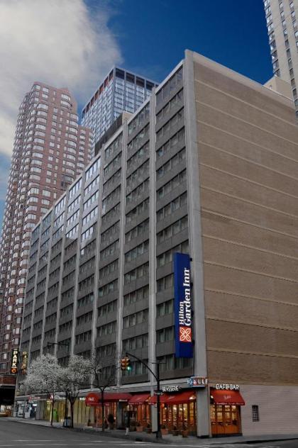 Hilton Garden Inn Times Square - image 1