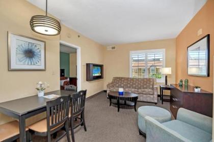Near Disney -1BR with Two Queen Beds - Pool and Hot Tub! - image 3